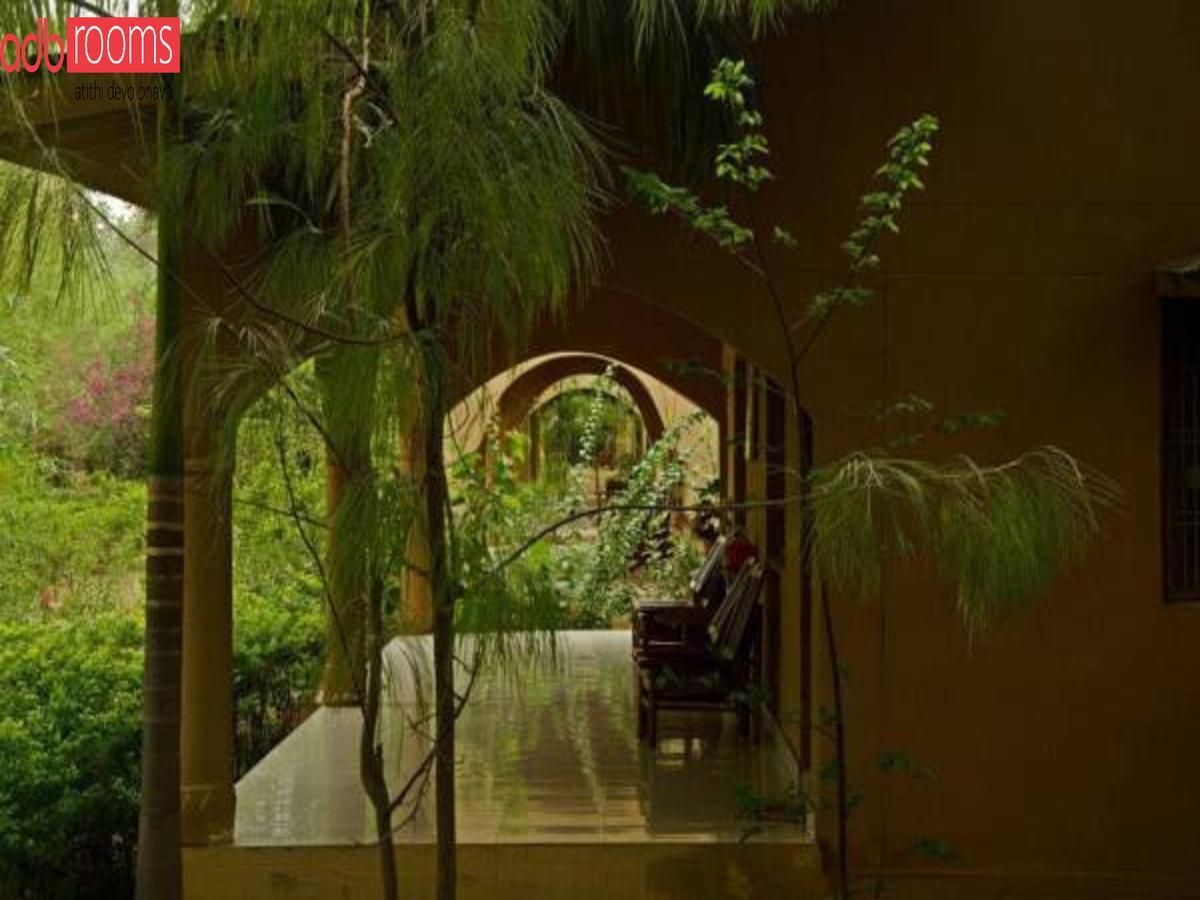 Adb Rooms Ashoka Resort Tāla Dış mekan fotoğraf